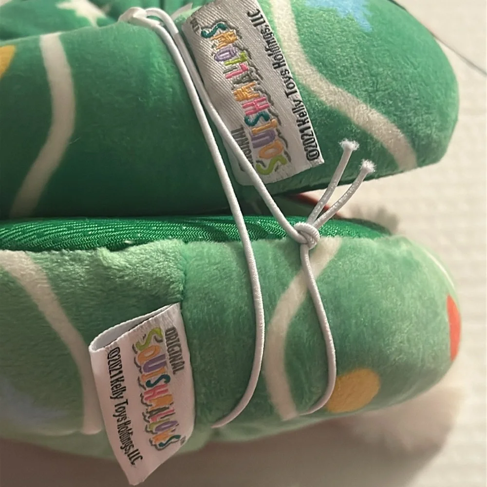 Squishmallow slippers Christmas tree kids size 11/12‎